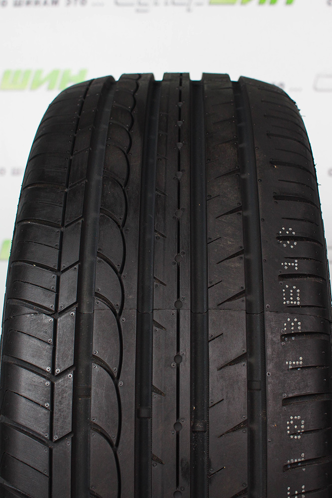 Dynamo Street-H MU02 225/35 R19 88Y XL