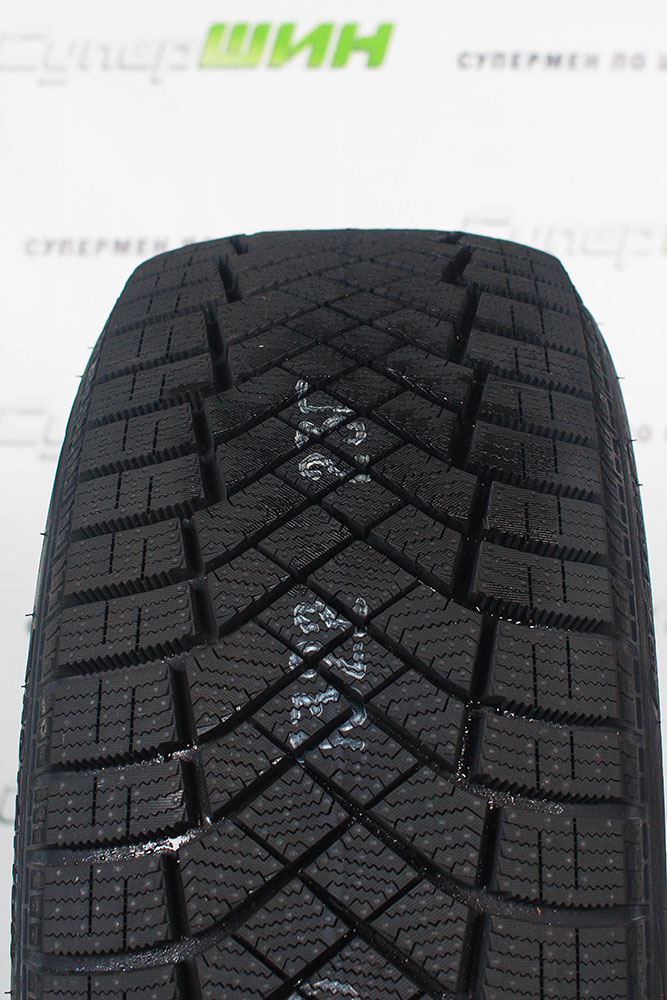 Pirelli WINTER ICE ZERO FRICTION 175/65 R14 82T